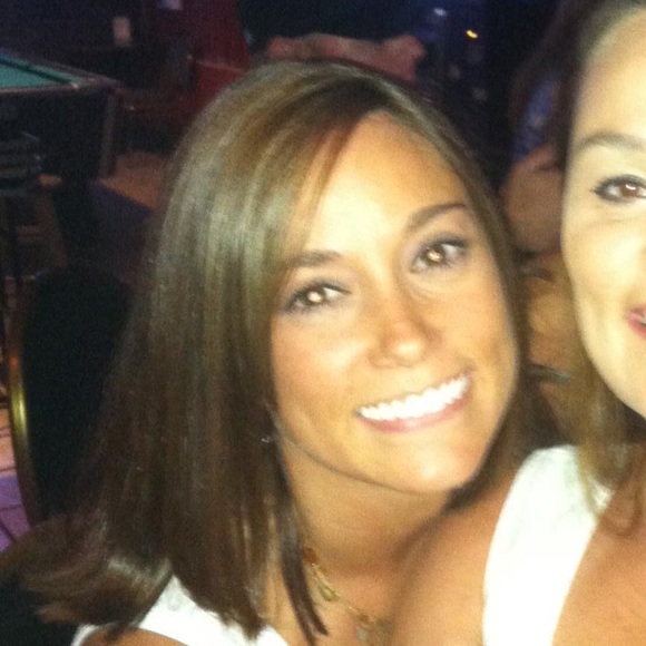 Meet your Posher, Amanda - Picture 1 of 1
